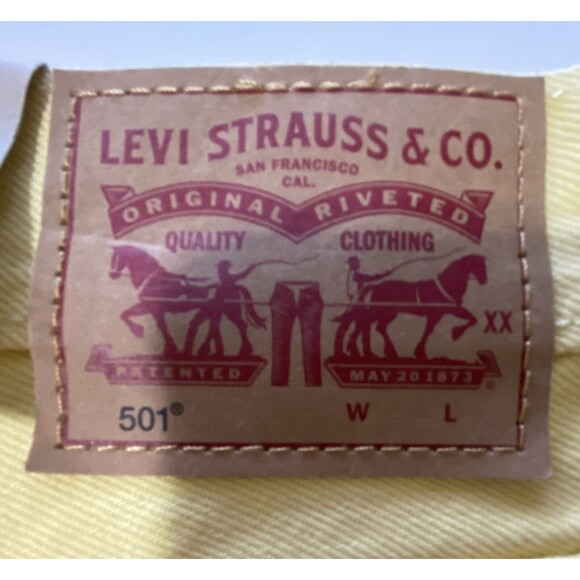 NWT Levi's 501 Womens Shorts 32 High Rise Cut Off Raw Yellow Denim $59 - Picture 4 of 9